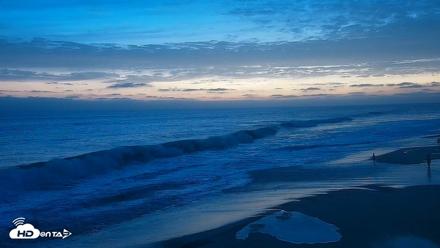 Carlsbad Beach Surf Live Webcam - Jul 25, 2026, 8:23pm PDT