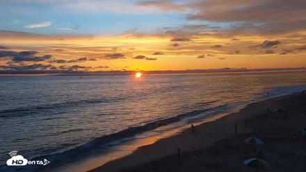 Carlsbad Beach Surf Live Webcam - Aug 13, 2026, 7:37pm PDT