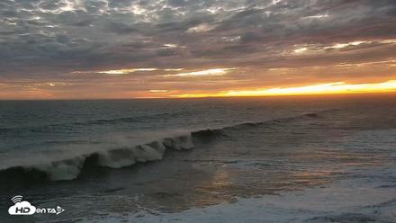 Carlsbad Beach Surf Live Webcam - Sep 7, 2026, 7:31pm PDT