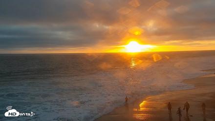 Carlsbad Beach Surf Live Webcam - Jun 13, 2026, 7:48pm PDT