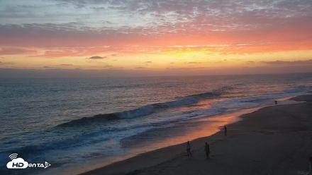 Carlsbad Beach Surf Live Webcam - Jul 25, 2026, 8:12pm PDT