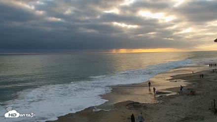 Carlsbad Beach Surf Live Webcam - Jun 28, 2026, 7:28pm PDT
