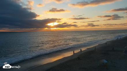 Carlsbad Beach Surf Live Webcam - Aug 14, 2026, 7:25pm PDT