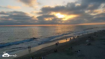 Carlsbad Beach Surf Live Webcam - Jul 19, 2026, 7:41pm PDT