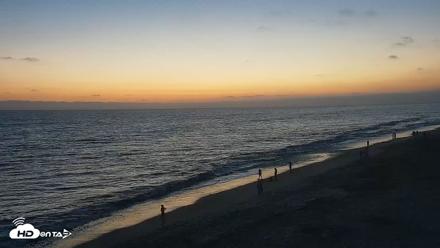 Carlsbad Beach Surf Live Webcam - Aug 7, 2026, 8:07pm PDT