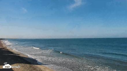 Carlsbad Beach Surf Live Webcam - Apr 28, 2026, 8:41am PDT