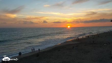 Carlsbad Beach Surf Live Webcam - Jul 3, 2026, 8:02pm PDT