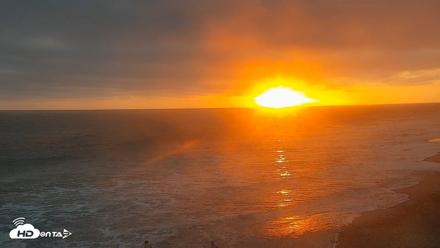 Carlsbad Beach Surf Live Webcam - Jun 15, 2026, 7:57pm PDT