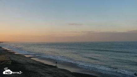 Carlsbad Beach Surf Live Webcam - Sep 1, 2026, 6:43am PDT
