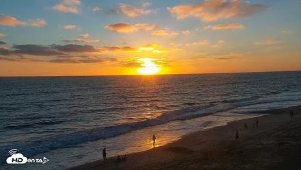 Carlsbad Beach Surf Live Webcam - Sep 1, 2026, 7:07pm PDT