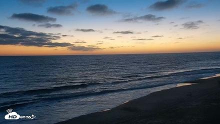 Carlsbad Beach Surf Live Webcam - Sep 1, 2026, 7:44pm PDT