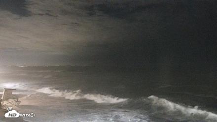 Carlsbad Beach Surf Live Webcam - Sep 8, 2026, 8:01pm PDT