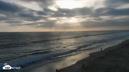 Carlsbad Beach Surf Live Webcam - Jun 2, 2026, 7:07pm PDT