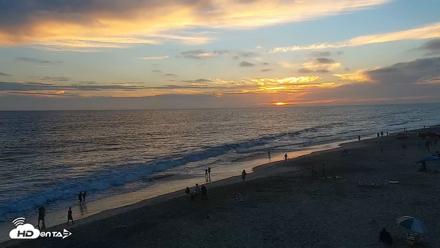 Carlsbad Beach Surf Live Webcam - Jul 4, 2026, 8:05pm PDT