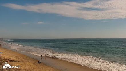 Carlsbad Beach Surf Live Webcam - Sep 10, 2026, 4:53pm PDT