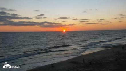 Carlsbad Beach Surf Live Webcam - Sep 1, 2026, 7:16pm PDT