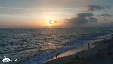 Carlsbad Beach Surf Live Webcam - Aug 10, 2026, 7:28pm PDT