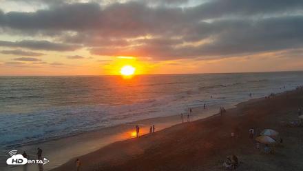 Carlsbad Beach Surf Live Webcam - Aug 16, 2026, 7:32pm PDT
