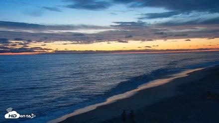 Carlsbad Beach Surf Live Webcam - Aug 13, 2026, 8:00pm PDT