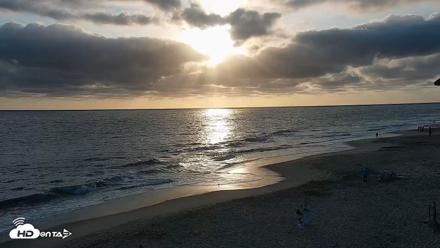 Carlsbad Beach Surf Live Webcam - Jun 30, 2026, 7:10pm PDT