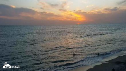 Carlsbad Beach Surf Live Webcam - Apr 18, 2026, 7:21pm PDT