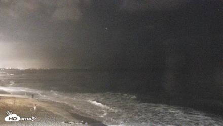 Carlsbad Beach Surf Live Webcam - Sep 12, 2026, 8:29pm PDT