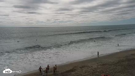 Carlsbad Beach Surf Live Webcam - Aug 14, 2026, 4:21pm PDT