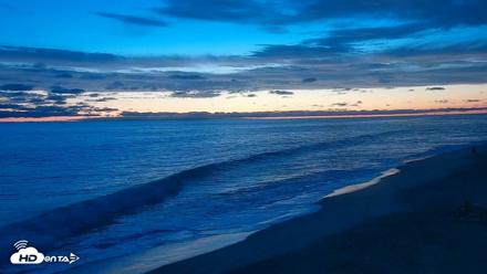 Carlsbad Beach Surf Live Webcam - Aug 13, 2026, 8:05pm PDT