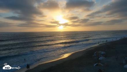 Carlsbad Beach Surf Live Webcam - Aug 1, 2026, 7:34pm PDT
