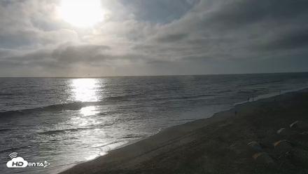 Carlsbad Beach Surf Live Webcam - Aug 17, 2026, 6:32pm PDT