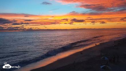 Carlsbad Beach Surf Live Webcam - Aug 13, 2026, 7:47pm PDT