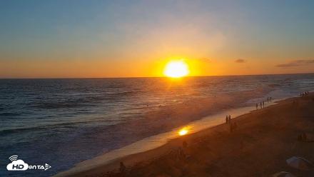 Carlsbad Beach Surf Live Webcam - Jul 22, 2026, 7:50pm PDT