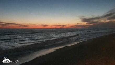 Carlsbad Beach Surf Live Webcam - Aug 16, 2026, 8:13pm PDT