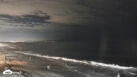 Carlsbad Beach Surf Live Webcam - Sep 5, 2026, 9:17pm PDT