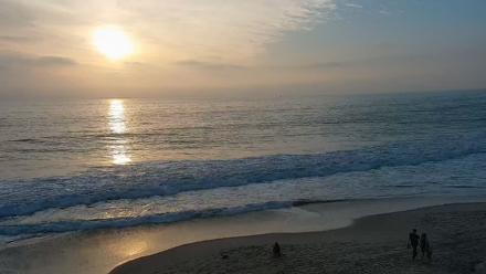Carlsbad Beach Surf Live Webcam - Nov 2, 2025, 4:25pm PST
