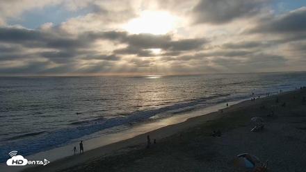 Carlsbad Beach Surf Live Webcam - Jul 19, 2026, 7:18pm PDT