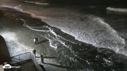 Carlsbad Beach Surf Live Webcam - Oct 11, 2026, 7:50pm PDT