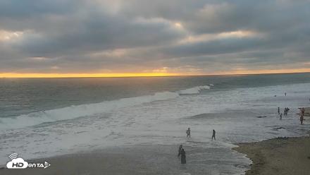 Carlsbad Beach Surf Live Webcam - Jun 25, 2026, 7:25pm PDT