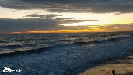 Carlsbad Beach Surf Live Webcam - Sep 8, 2026, 7:26pm PDT