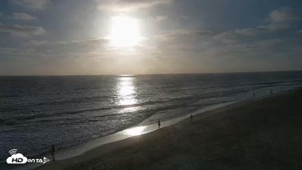 Carlsbad Beach Surf Live Webcam - Aug 3, 2026, 7:06pm PDT