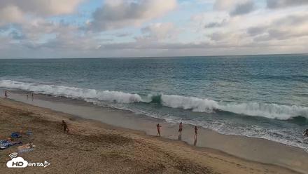 Carlsbad Beach Surf Live Webcam - Aug 12, 2026, 6:25pm PDT