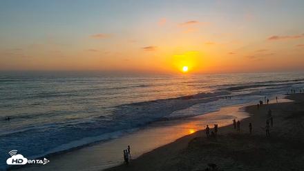 Carlsbad Beach Surf Live Webcam - Jul 9, 2026, 7:55pm PDT