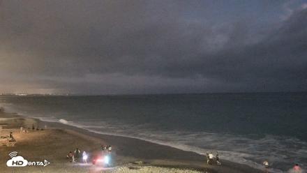 Carlsbad Beach Surf Live Webcam - Jul 3, 2026, 8:44pm PDT