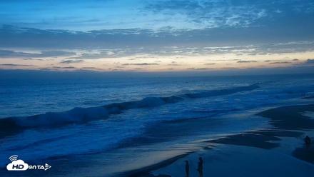 Carlsbad Beach Surf Live Webcam - Jul 25, 2026, 8:20pm PDT