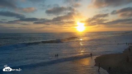 Carlsbad Beach Surf Live Webcam - Jun 9, 2026, 7:49pm PDT
