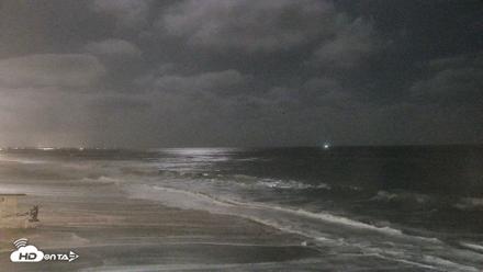 Carlsbad Beach Surf Live Webcam - Jul 25, 2026, 9:26pm PDT
