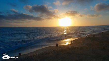 Carlsbad Beach Surf Live Webcam - Jul 7, 2026, 7:52pm PDT