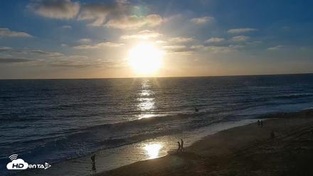 Carlsbad Beach Surf Live Webcam - Sep 1, 2026, 6:57pm PDT