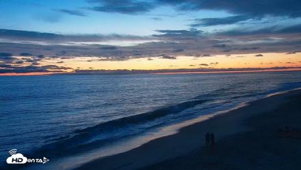 Carlsbad Beach Surf Live Webcam - Aug 13, 2026, 8:01pm PDT