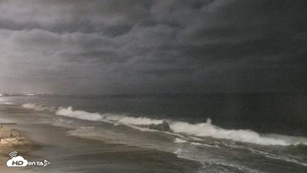 Carlsbad Beach Surf Live Webcam - Jul 27, 2026, 9:37pm PDT